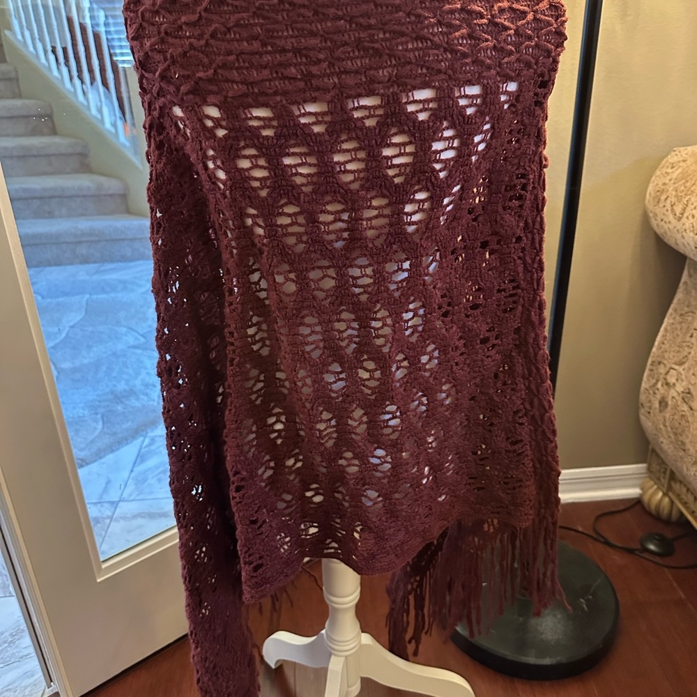 Pinklicious Women's Burgundy Shawl